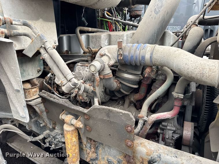 image for item DH9779 2009 Mack CXU612 semi truck