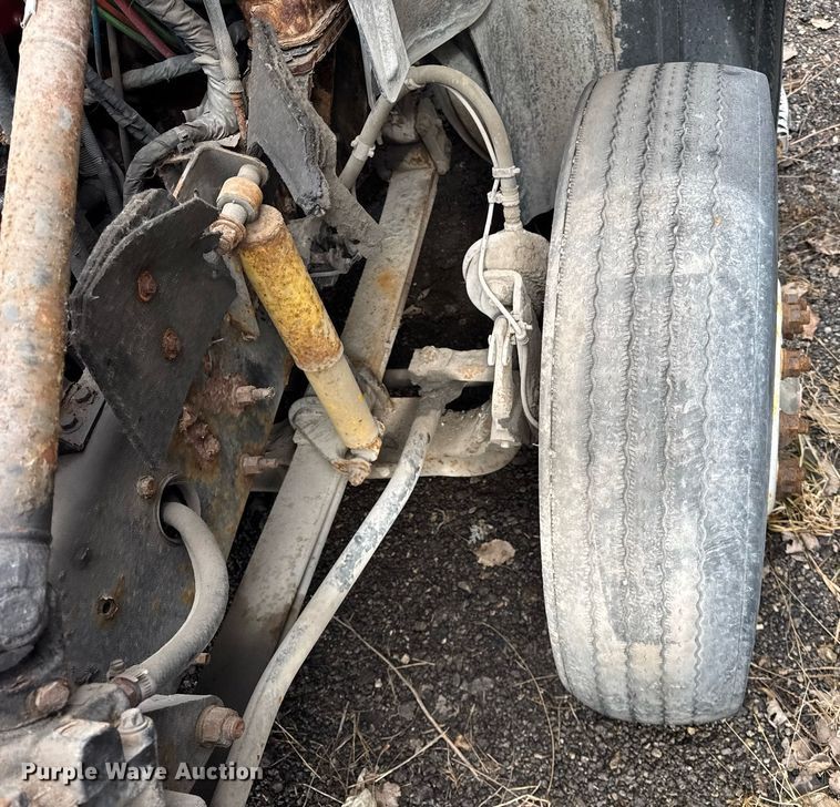 image for item DH9779 2009 Mack CXU612 semi truck