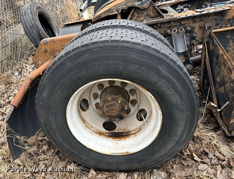 image for item DH9779 2009 Mack CXU612 semi truck