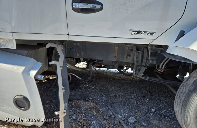 image for item DH9782 2017 Kenworth T680 semi truck