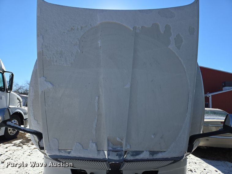 image for item DH9782 2017 Kenworth T680 semi truck