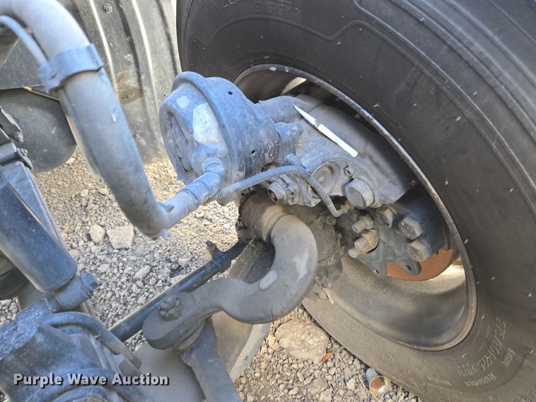 image for item DH9782 2017 Kenworth T680 semi truck