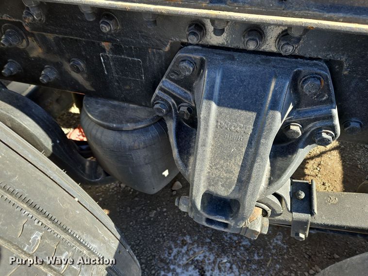 image for item DH9782 2017 Kenworth T680 semi truck