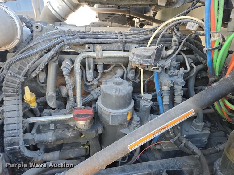 image for item DH9782 2017 Kenworth T680 semi truck