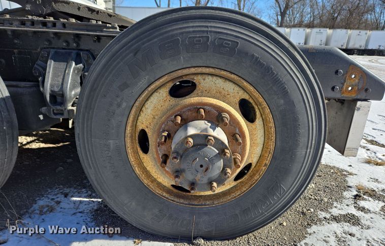 image for item DH9782 2017 Kenworth T680 semi truck