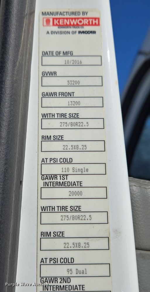 image for item DH9782 2017 Kenworth T680 semi truck