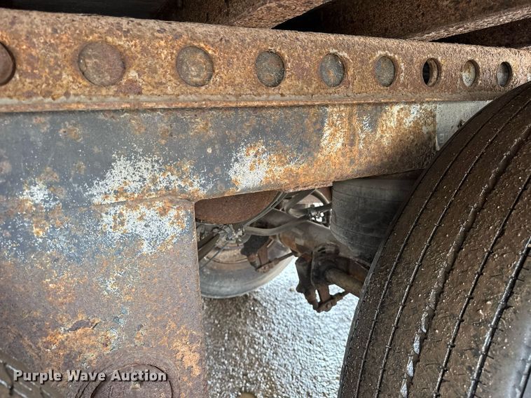 image for item DH9783 1999 Trailmobile dry van trailer