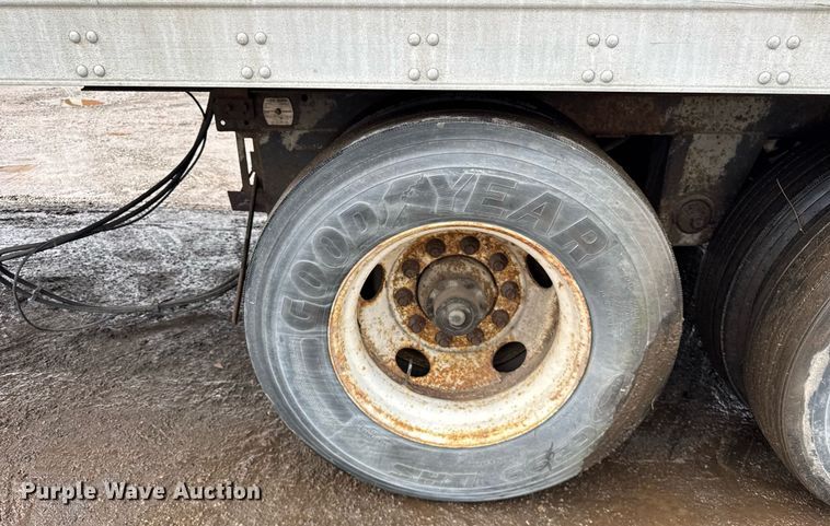 image for item DH9783 1999 Trailmobile dry van trailer