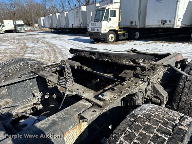 image for item DH9784 2015 Volvo VN Series semi truck