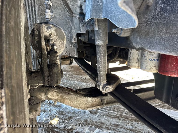 image for item DH9784 2015 Volvo VN Series semi truck