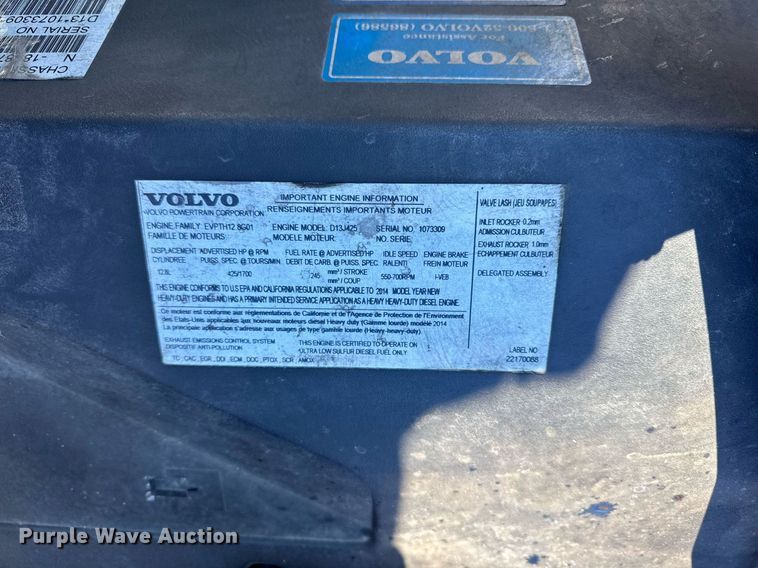 image for item DH9784 2015 Volvo VN Series semi truck