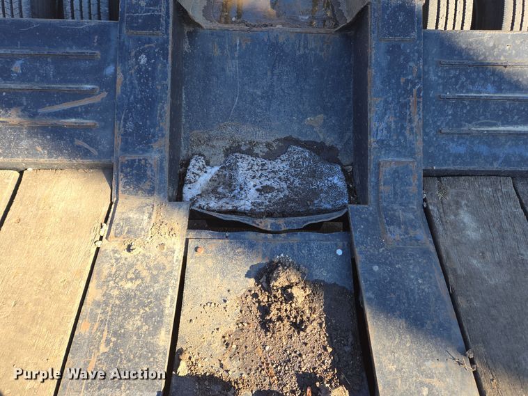 image for item DH9787 1995 Witzco Challenger RG-50 lowboy equipment trailer