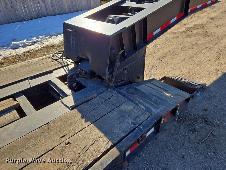 image for item DH9787 1995 Witzco Challenger RG-50 lowboy equipment trailer