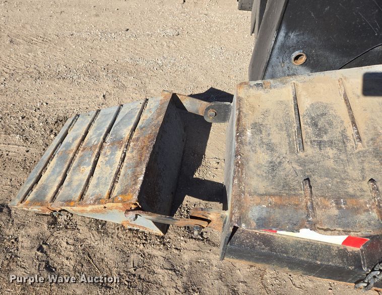 image for item DH9787 1995 Witzco Challenger RG-50 lowboy equipment trailer