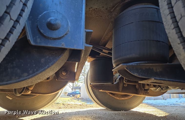 image for item DH9787 1995 Witzco Challenger RG-50 lowboy equipment trailer