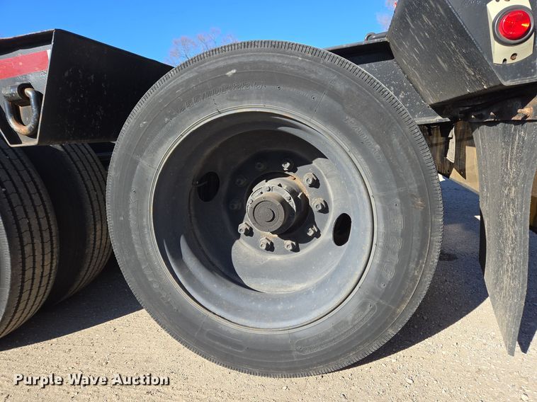 image for item DH9787 1995 Witzco Challenger RG-50 lowboy equipment trailer