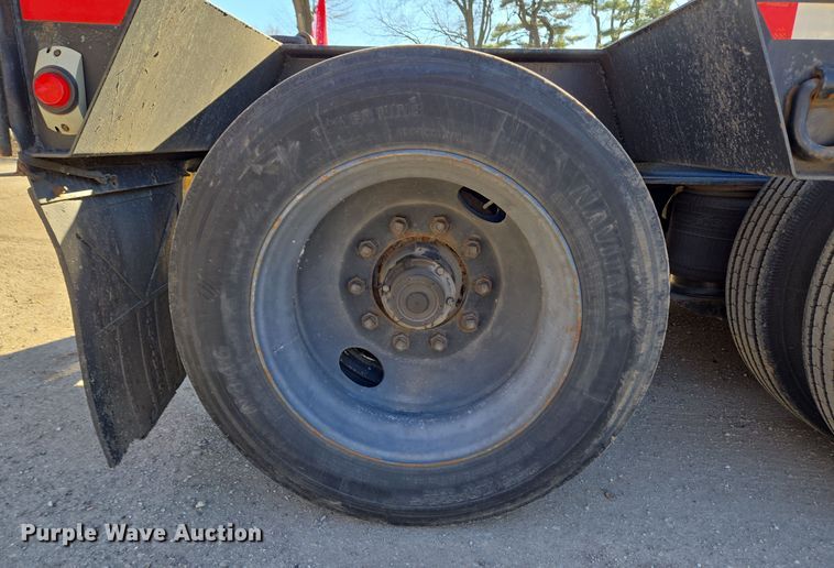 image for item DH9787 1995 Witzco Challenger RG-50 lowboy equipment trailer