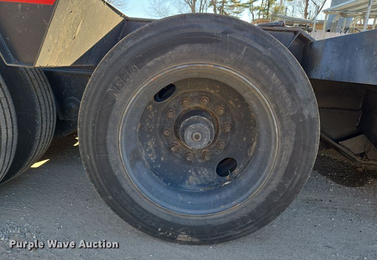 image for item DH9787 1995 Witzco Challenger RG-50 lowboy equipment trailer