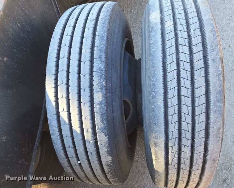 image for item DH9787 1995 Witzco Challenger RG-50 lowboy equipment trailer