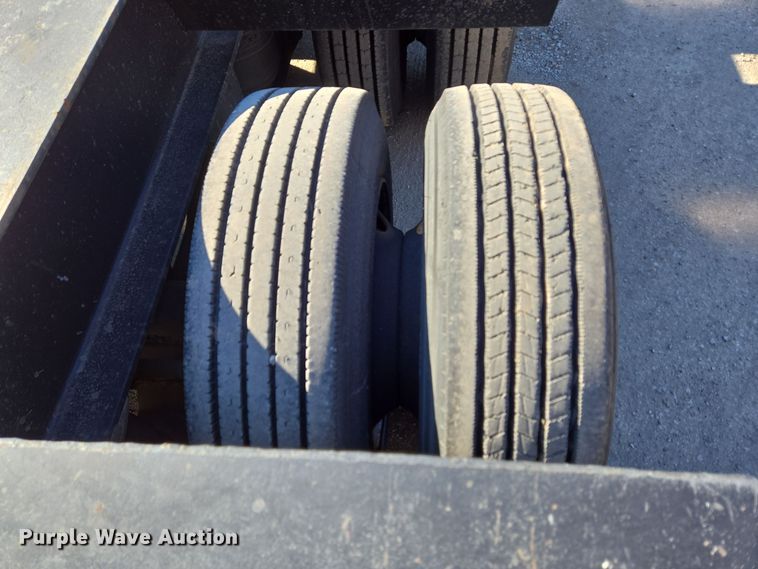 image for item DH9787 1995 Witzco Challenger RG-50 lowboy equipment trailer