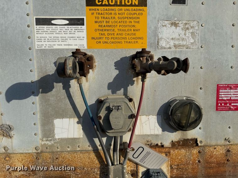 image for item DM5519 1998 Fruehauf dry van trailer