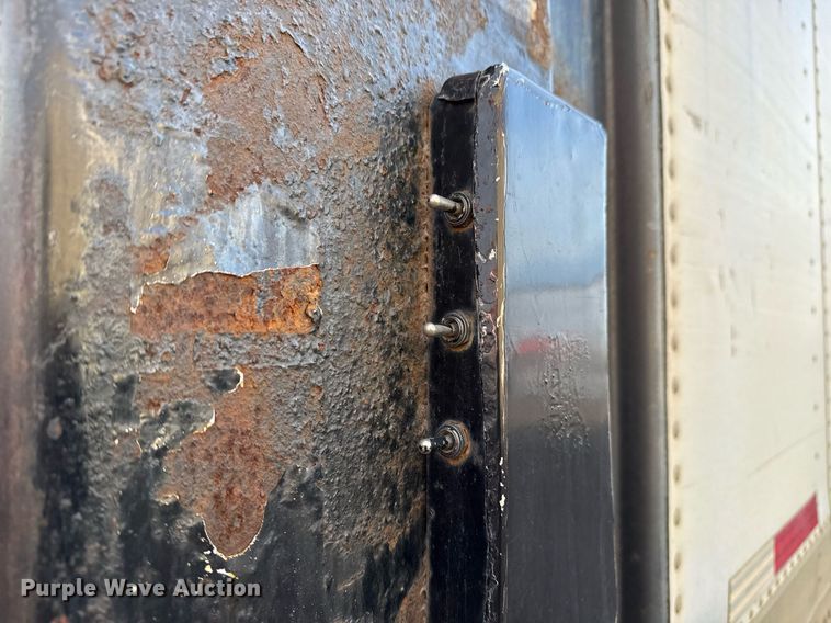 image for item DM5519 1998 Fruehauf dry van trailer