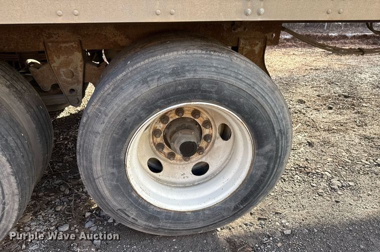 image for item DM5521 1997 Great Dane Trailers 7111TJWP dry van trailer