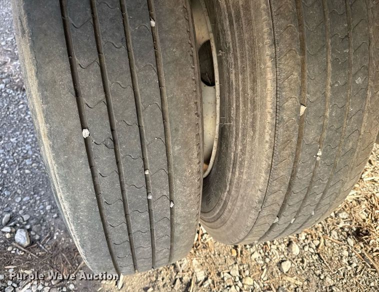 image for item DM5521 1997 Great Dane Trailers 7111TJWP dry van trailer