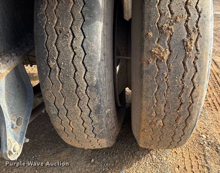 image for item DM5529 2018 Viking Specialized Trailer VDPS4496 drop deck trailer