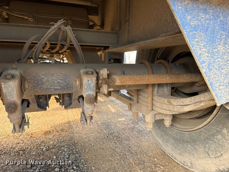 image for item DM5529 2018 Viking Specialized Trailer VDPS4496 drop deck trailer