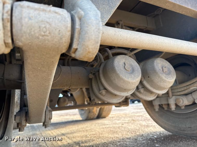 image for item DM5529 2018 Viking Specialized Trailer VDPS4496 drop deck trailer