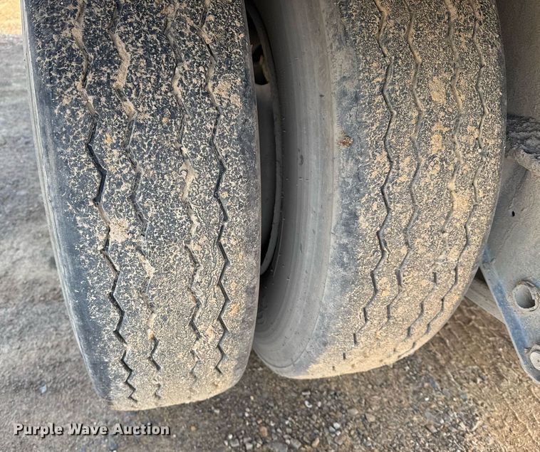 image for item DM5529 2018 Viking Specialized Trailer VDPS4496 drop deck trailer