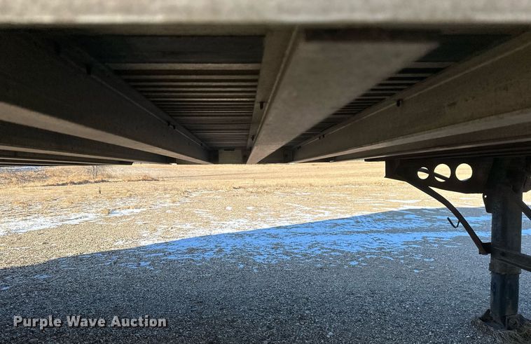 image for item DN0942 2004 Wabash  DVDBHPC dry van trailer