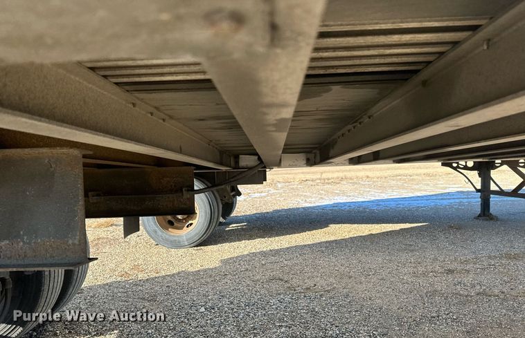 image for item DN0943 2008 Wabash dry van trailer