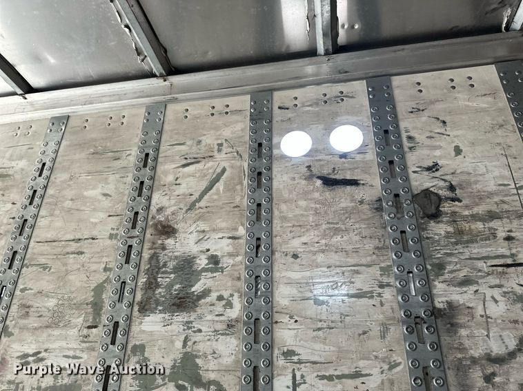 image for item DN0943 2008 Wabash dry van trailer