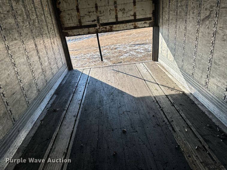 image for item DN0943 2008 Wabash dry van trailer