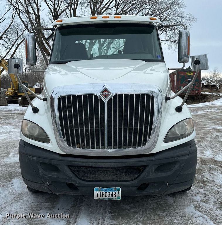 image for item DN0951 2015 International  ProStar 122 semi truck