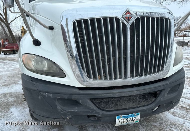 image for item DN0951 2015 International  ProStar 122 semi truck