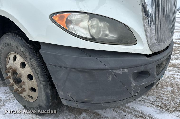 image for item DN0951 2015 International  ProStar 122 semi truck