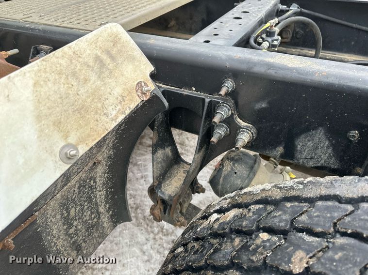 image for item DN0951 2015 International  ProStar 122 semi truck