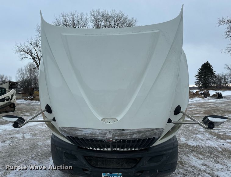 image for item DN0951 2015 International  ProStar 122 semi truck