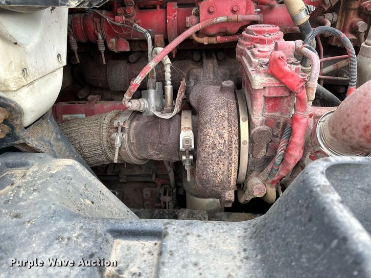 image for item DN0951 2015 International  ProStar 122 semi truck