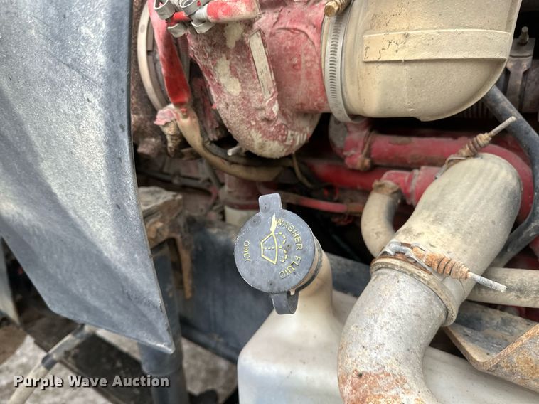 image for item DN0951 2015 International  ProStar 122 semi truck