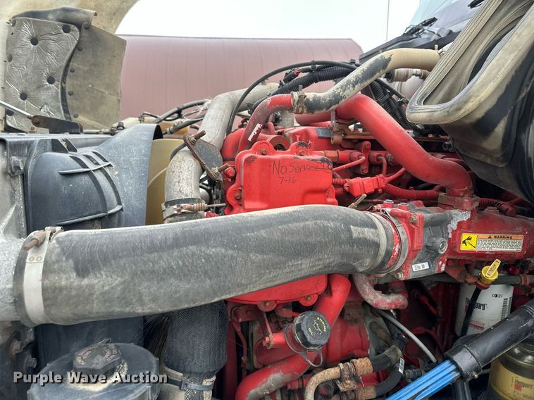 image for item DN0951 2015 International  ProStar 122 semi truck