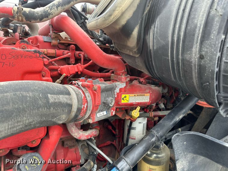 image for item DN0951 2015 International  ProStar 122 semi truck