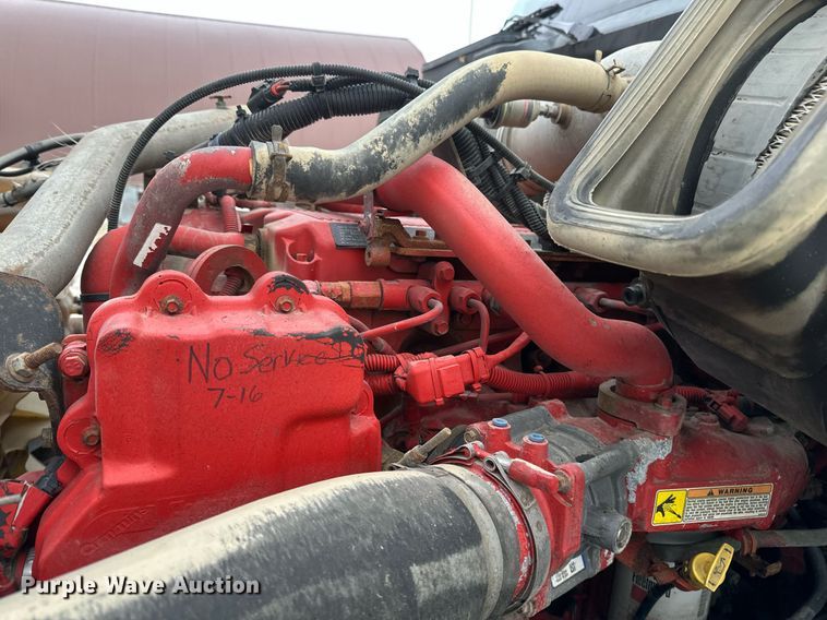 image for item DN0951 2015 International  ProStar 122 semi truck