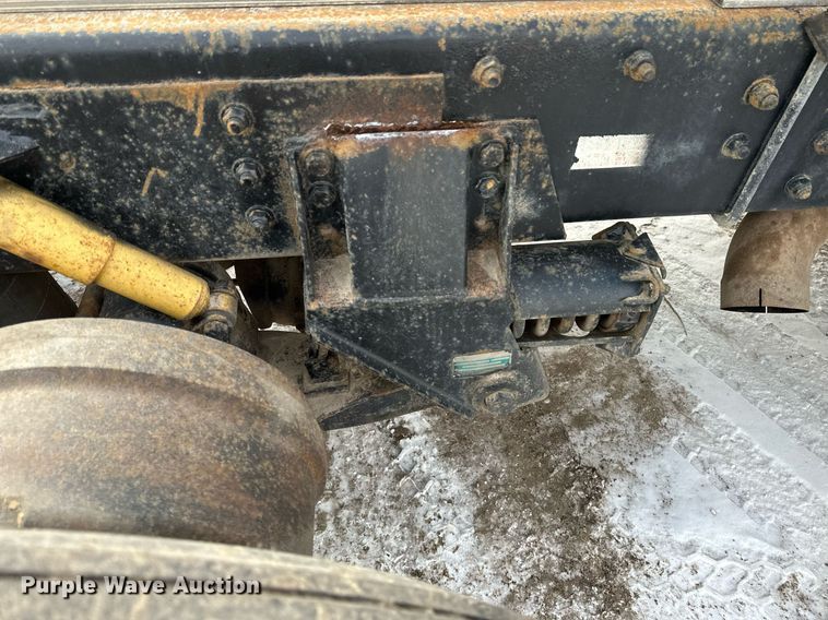 image for item DN0954 2000 Sterling  L9522 semi truck