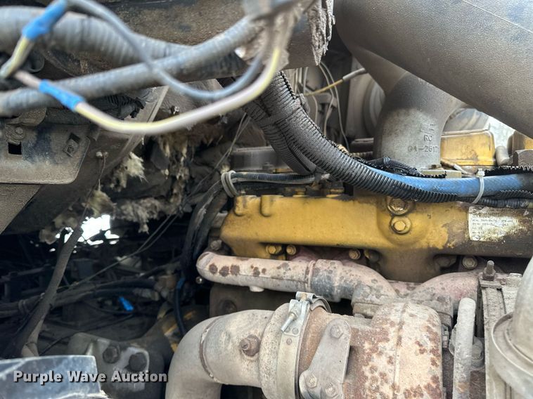 image for item DN0954 2000 Sterling  L9522 semi truck