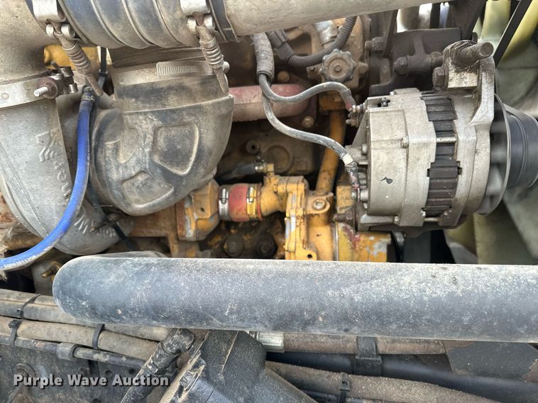 image for item DN0954 2000 Sterling  L9522 semi truck