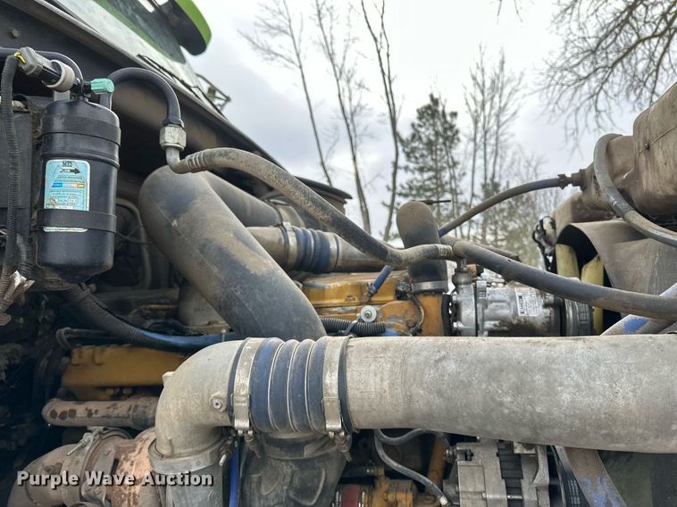 image for item DN0954 2000 Sterling  L9522 semi truck